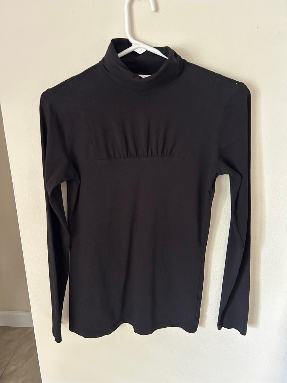 Cabi black cotton blend turtleneck long sleeve cottage classic top S